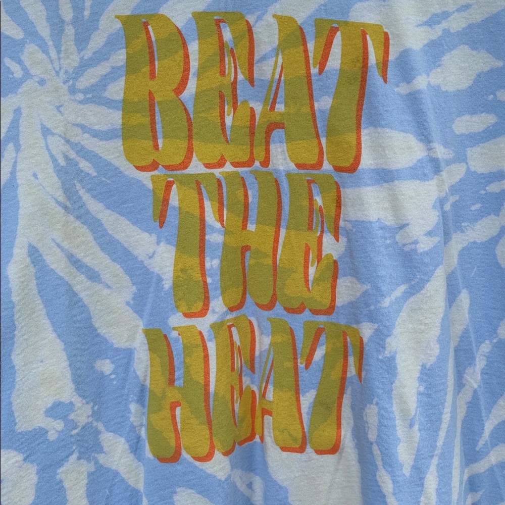 Modcloth “beat the heat” Tie Dye T shirt white with light blue & yellow graphic